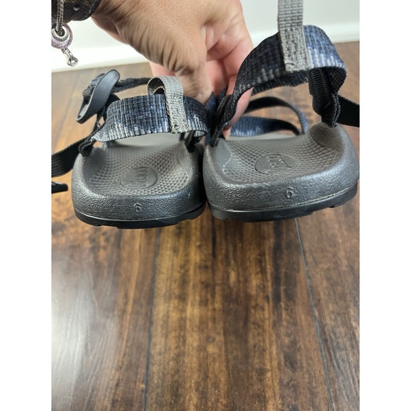 Chaco Women's Z/1 Adjustable Strap Classic Sandal Navy Size 6 - Picture 5 of 7